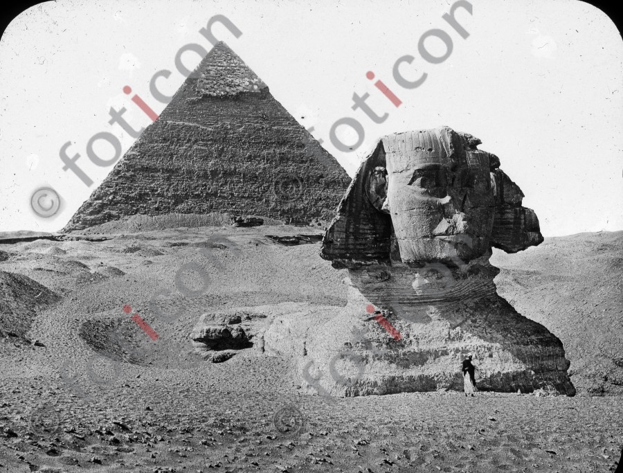 Der Sphinx | The Sphinx (foticon-simon-008-022-sw.jpg)